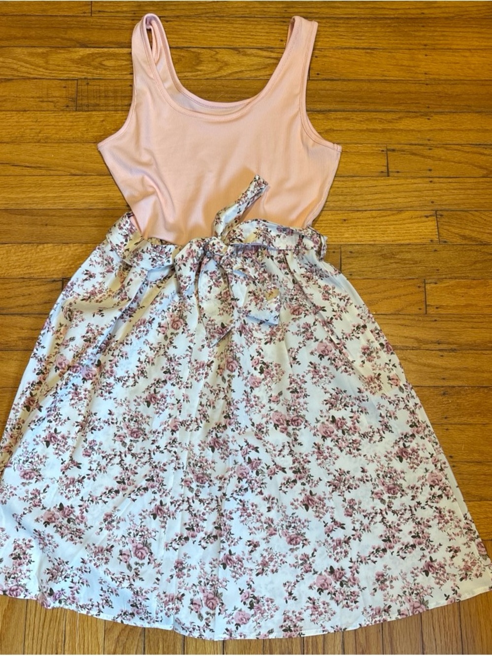 Source Unknown Pink Tank Top with Floral Tie-Waist Skirt